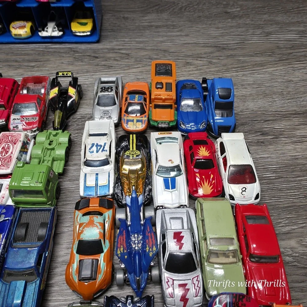 Huge 148 Hotwheels Matchbox And More Diecast Cars Bundle With Carrying Case
